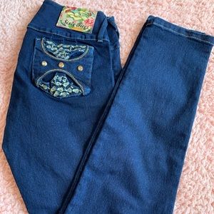 Colombian jeans ‘butt lifter’